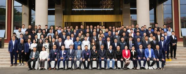 壳重生+新投资人表态愿出钱目标冲超ky开元棋牌解散仅9天！广州队将借(图3)